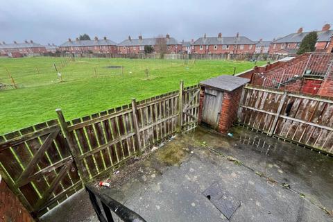 2 bedroom flat to rent, Irthing Avenue, Newcastle Upon Tyne NE6