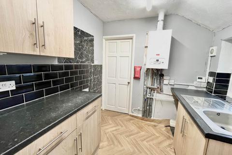 2 bedroom flat to rent, Irthing Avenue, Newcastle Upon Tyne NE6