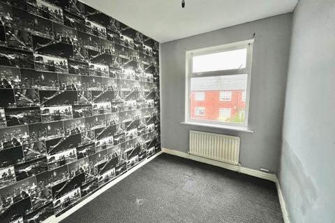 2 bedroom flat to rent, Irthing Avenue, Newcastle Upon Tyne NE6