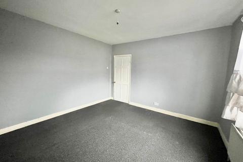 2 bedroom flat to rent, Irthing Avenue, Newcastle Upon Tyne NE6
