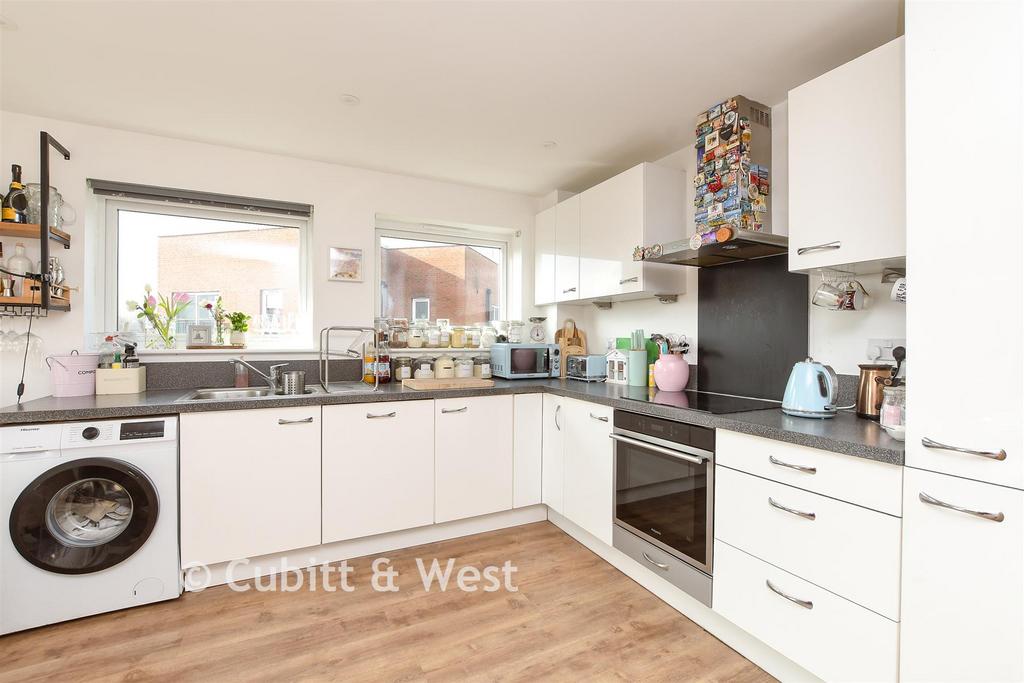 Kitchen/Living Area