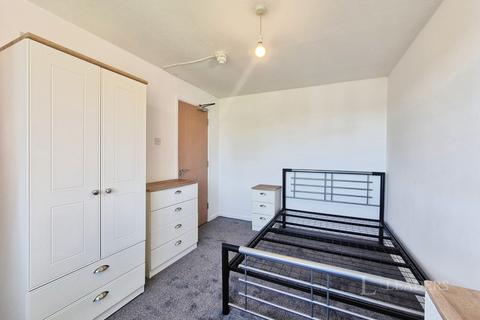 1 bedroom in a house share to rent, Kings Road, Chelmsford, Essex, CM1