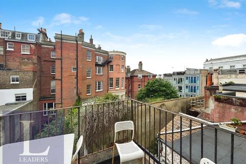 5 bedroom terraced house to rent, Western Road, BN3