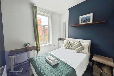 5 bedroom terraced house to rent, Western Road, BN3