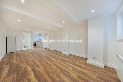 Studio to rent, Cormont Road, Camberwell, London, SE5