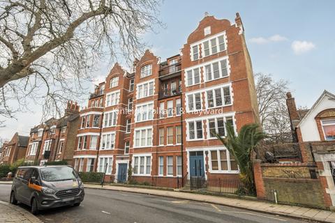 Studio to rent, Cormont Road, Camberwell, London, SE5