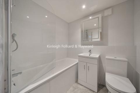 Studio to rent, Cormont Road, Camberwell, London, SE5