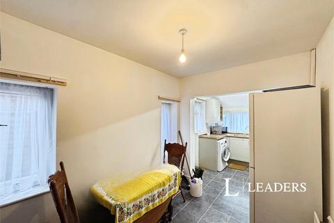 3 bedroom semi-detached house to rent, Davenport Avenue, Crewe, Cheshire, CW2