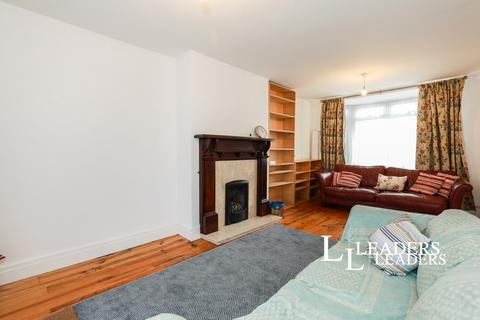 3 bedroom semi-detached house to rent, Davenport Avenue, Crewe, Cheshire, CW2