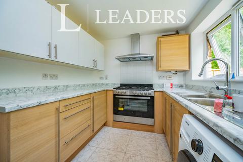 1 bedroom semi-detached house to rent, Aviation Avenue, Hatfield, AL10