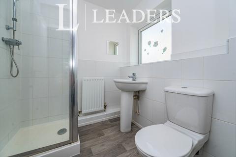 1 bedroom semi-detached house to rent, Aviation Avenue, Hatfield, AL10