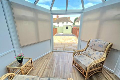 2 bedroom terraced house to rent, Shirley Crescent, BR3