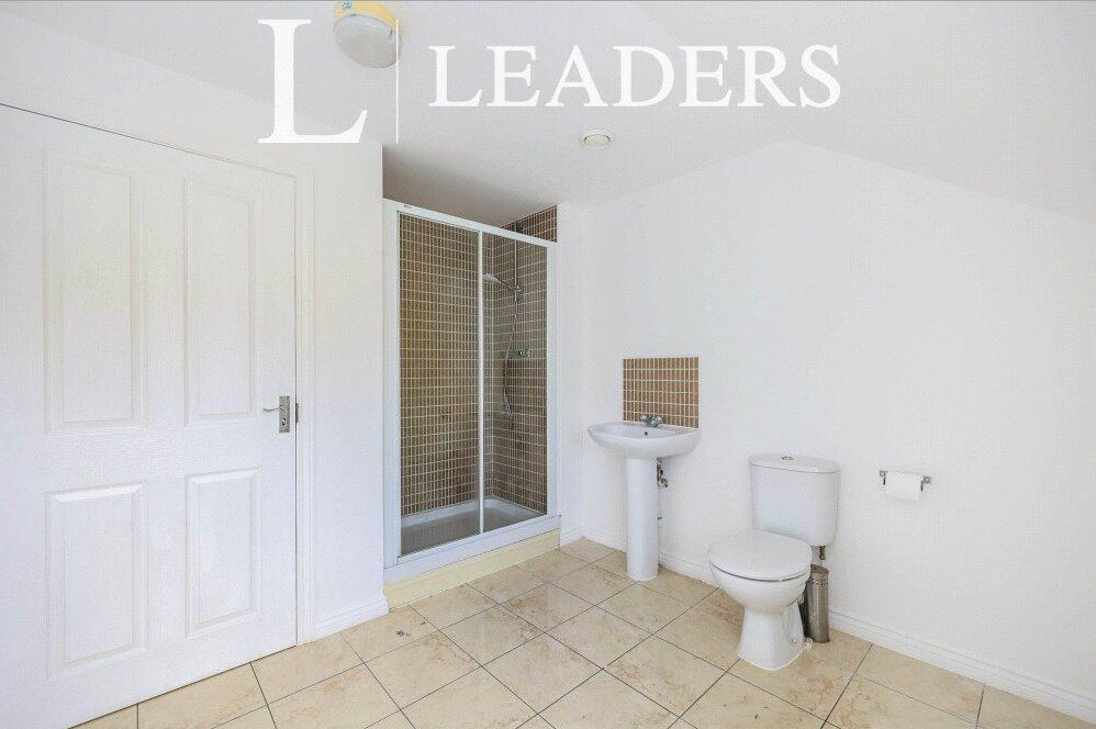 En-Suite Bathroom
