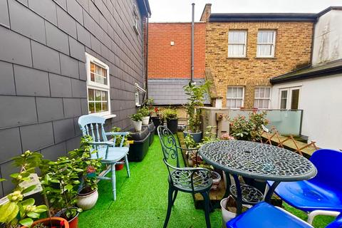 2 bedroom flat to rent, Kirkdale, Sydenham, SE26