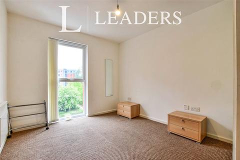 2 bedroom flat to rent, Stillwater Drive, M11