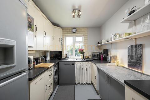 2 bedroom apartment for sale, Westmere Drive, Mill Hill, NW7