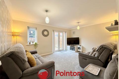 4 bedroom detached house for sale, Campion Close, Bedworth