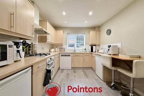 4 bedroom detached house for sale, Campion Close, Bedworth