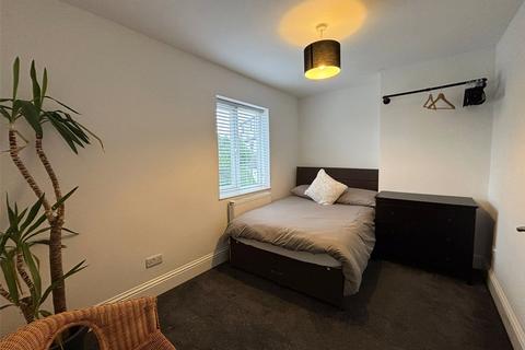3 bedroom terraced house to rent, Tenth Avenue, Bristol, Gloucestershire, BS7