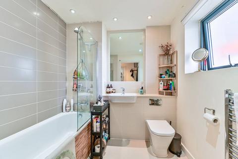 1 bedroom flat for sale, 1 Heath Place, London E3