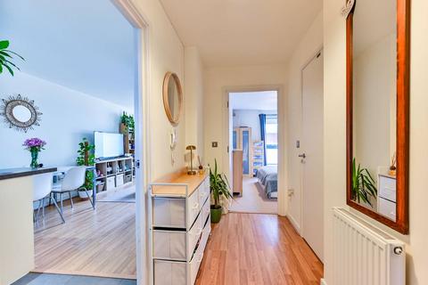 1 bedroom flat for sale, 1 Heath Place, London E3