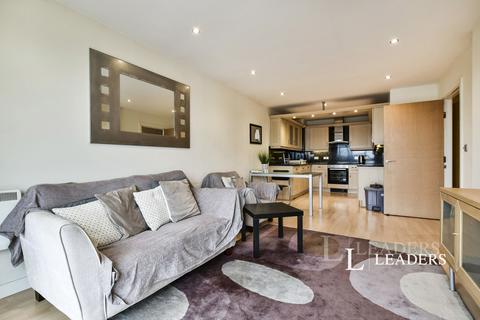 2 bedroom flat to rent, The Quays, Salford, Greater Manchester, M50