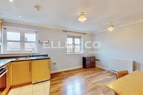 1 bedroom apartment for sale, Hexham Gardens, Northolt, UB5