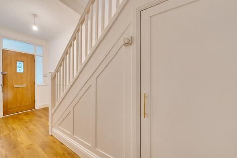 undefined, Uckfield Grove, Mitcham CR4