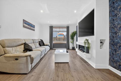 3 bedroom terraced house for sale, 32 Donaldson Drive, Kilmarnock, KA3 7LG