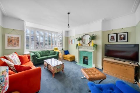 undefined, The Avenue, Harrogate, North Yorkshire, UK, HG1