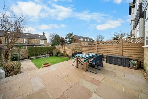 undefined, The Avenue, Harrogate, North Yorkshire, UK, HG1