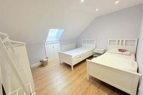 2 bedroom apartment to rent, Dudden Hill Lane, London, NW10