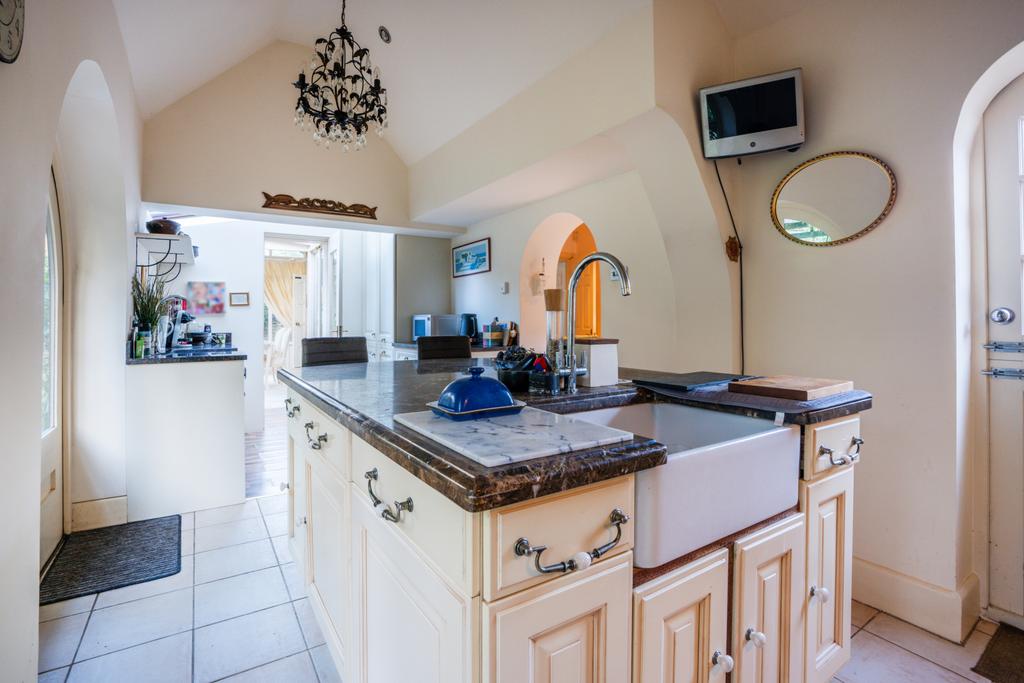 Kitchen 2