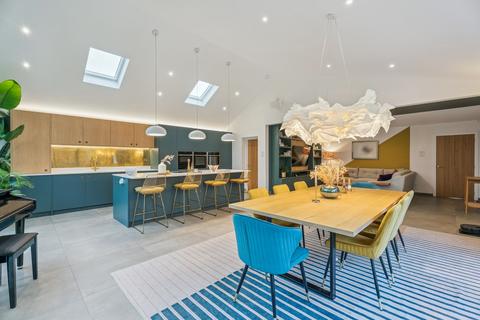 4 bedroom detached house for sale, Chestnut Lane, Amersham
