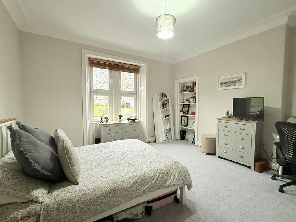 9 Primrose Street, Dumfries, DG2 7 AU - Braidwoods