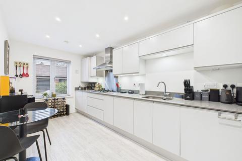 undefined, Tern Avenue, Horsham RH12