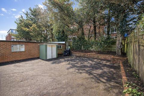 2 bedroom maisonette for sale, Grosvenor Road, Wallington SM6