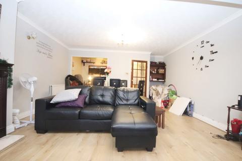 undefined, Romford RM3