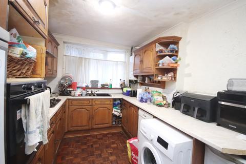 undefined, Romford RM3