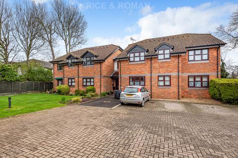 2 bedroom retirement property for sale, Pitson Close, Addlestone KT15