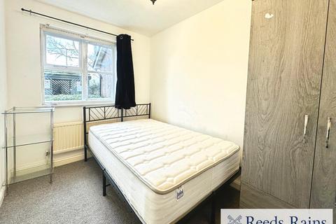 undefined, Sheader Drive, Greater Manchester M5