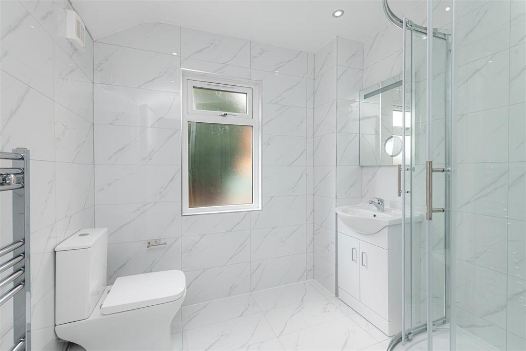 Principal Bedroom Ensuite