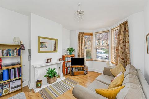 1 bedroom apartment for sale, Diana Road, London