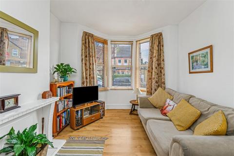 1 bedroom apartment for sale, Diana Road, London