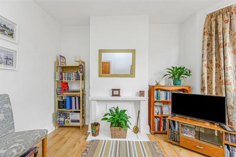 1 bedroom apartment for sale, Diana Road, London