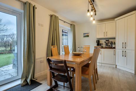 4 bedroom detached house for sale, Baddesley Close, North Baddesley, Southampton, Hampshire, SO52
