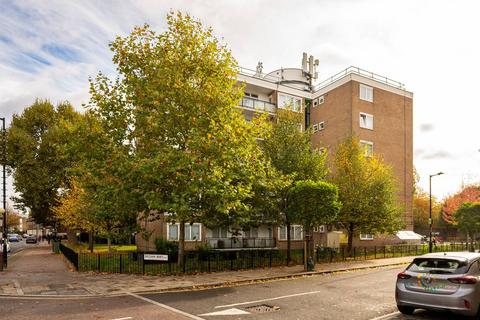 2 bedroom flat to rent, East Street, Elephant and Castle, London, SE17