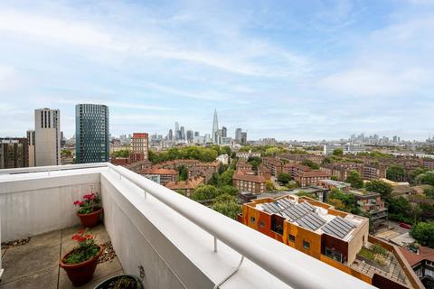 3 bedroom flat for sale, Newington Causeway, Elephant and Castle, London, SE1
