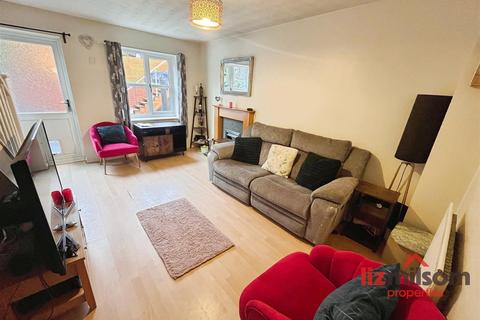 2 bedroom semi-detached house for sale, Silkstone Close, Swadlincote DE11