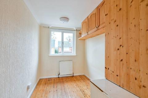 3 bedroom house for sale, Hawthorn Close, Woking, GU22